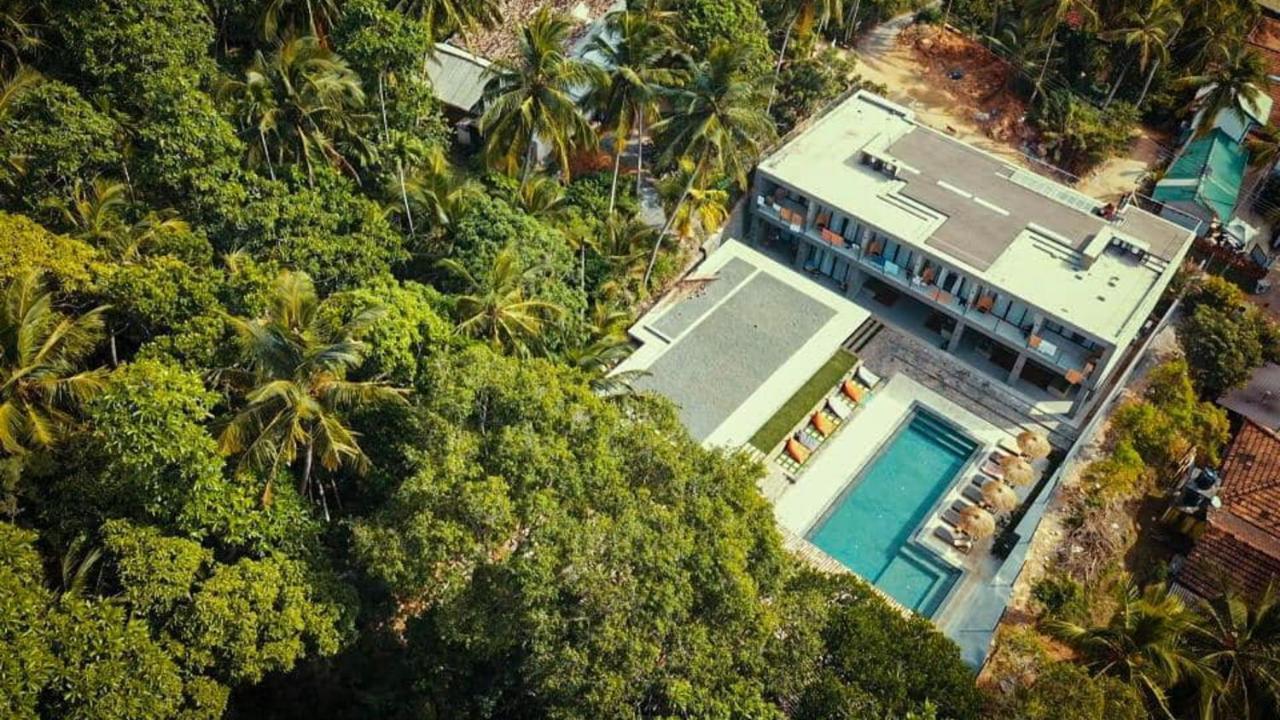 The Salty Pelican Yoga & Surf Retreat Діквелла Екстер'єр фото